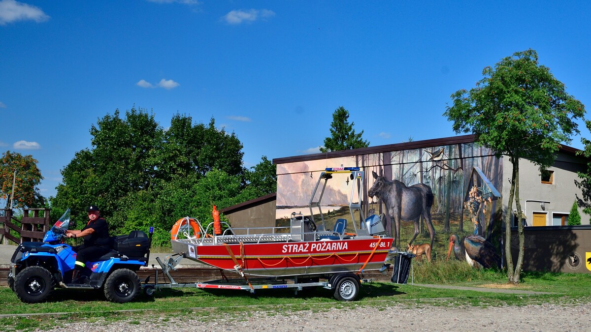odsłonięcie muralu oraz przekazanie łodzi ratunkowej