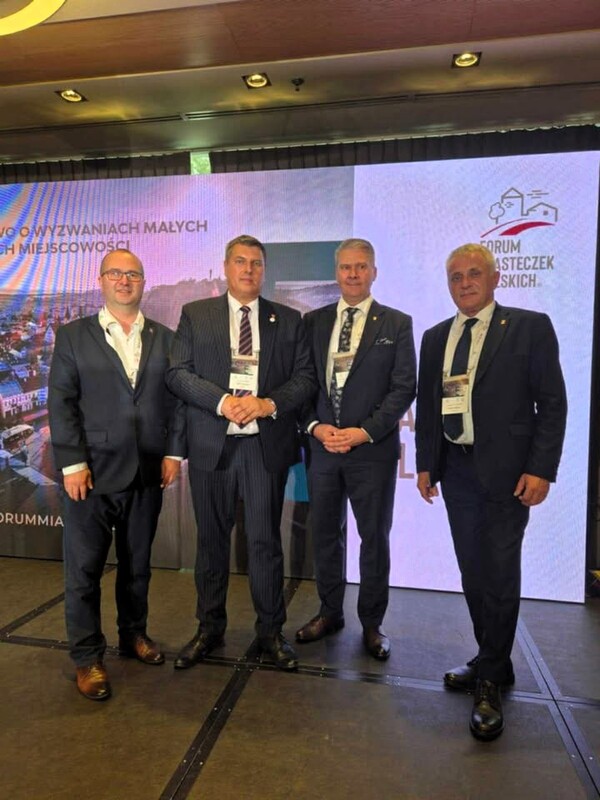 v forum miasteczek polskich